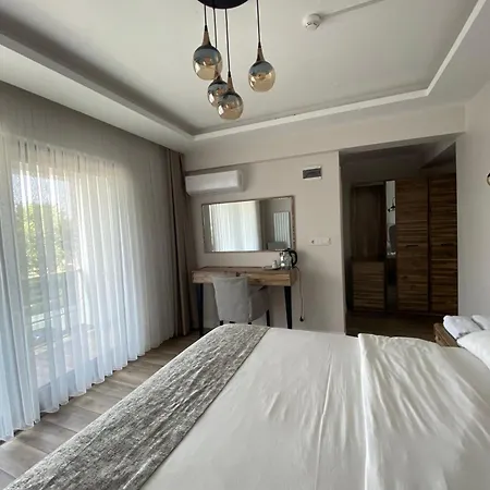 Antigonia Butik Hotel