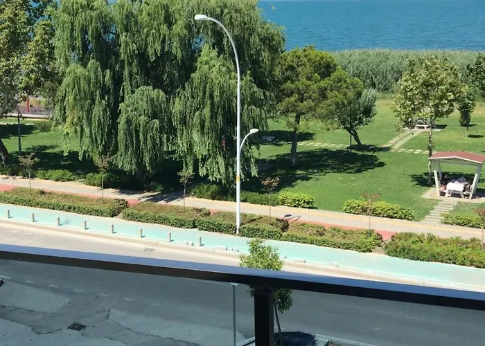 Отель Antigonia Butik Изник